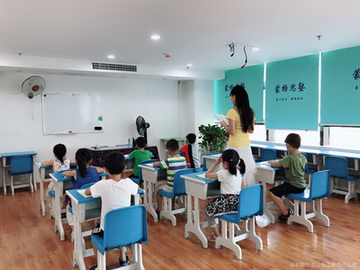 蒙格教育咨詢 精準規劃，點亮未來